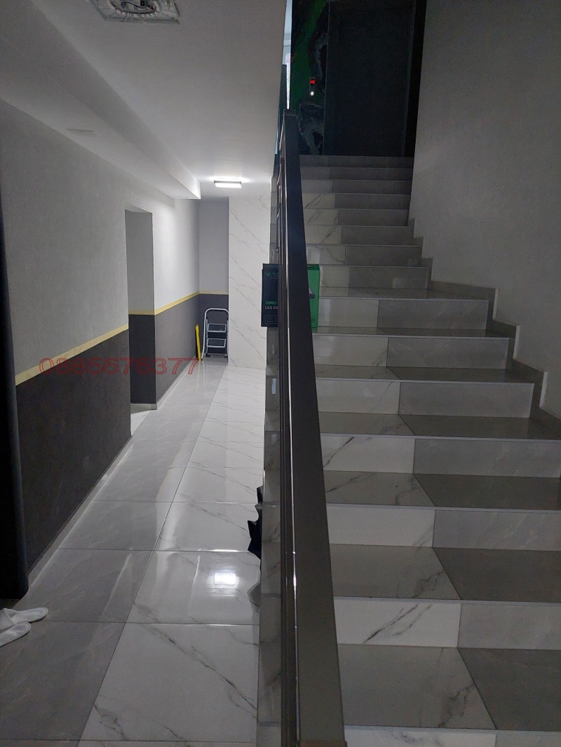 Дава под наем 2-СТАЕН, гр. Шумен, Томбул джамия, снимка 13 - Апартаменти - 52862768