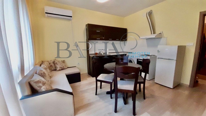 Под наем 2-СТАЕН, град Варна, Възраждане 3 • 750 лв. / 383.47 € • 76661970 1