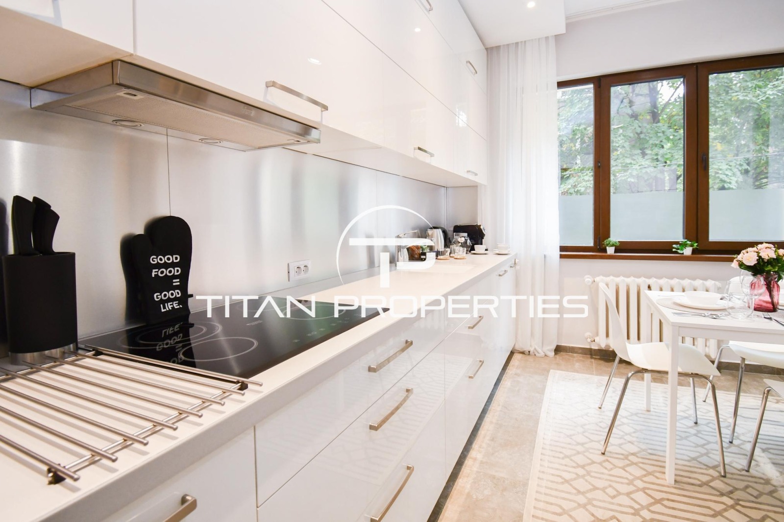 Дава под наем 3-СТАЕН, гр. София, Център, снимка 4 - Апартаменти - 53883832