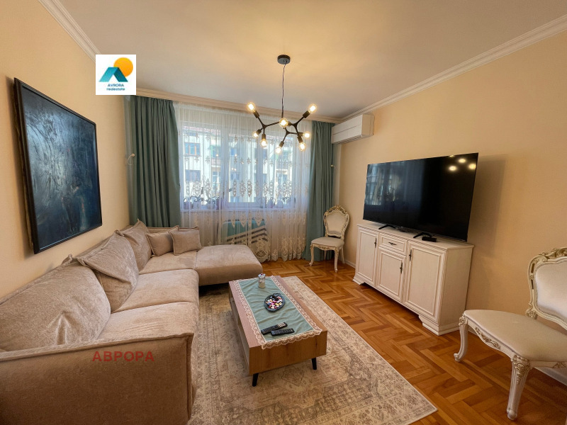 Дава под Наем 3-СТАЕН в град София, Център - 80 кв.м / 799 € » 1 562.71 лв., АВРОРА