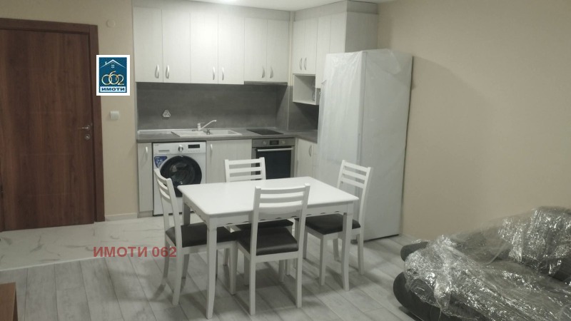 Дава под Наем 3-СТАЕН в град Велико Търново, Бузлуджа - 80 кв.м / 430 € » 841.01 лв., ИМОТИ 062