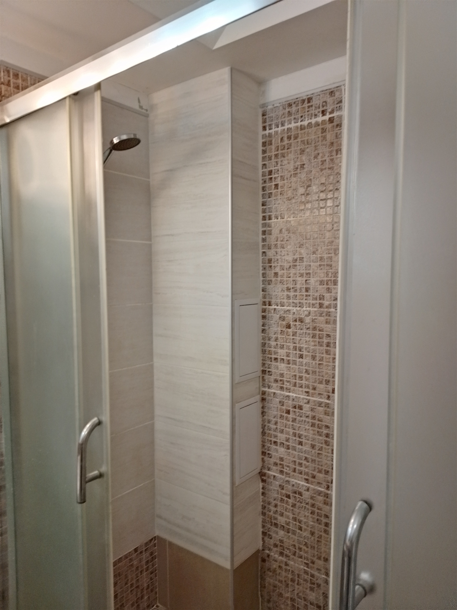 Дава под наем 2-СТАЕН, гр. София, Изток, снимка 4 - Апартаменти - 53986732