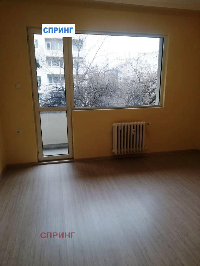 Дава под наем 3-СТАЕН, гр. София, Лагера, снимка 2 - Апартаменти - 54297509