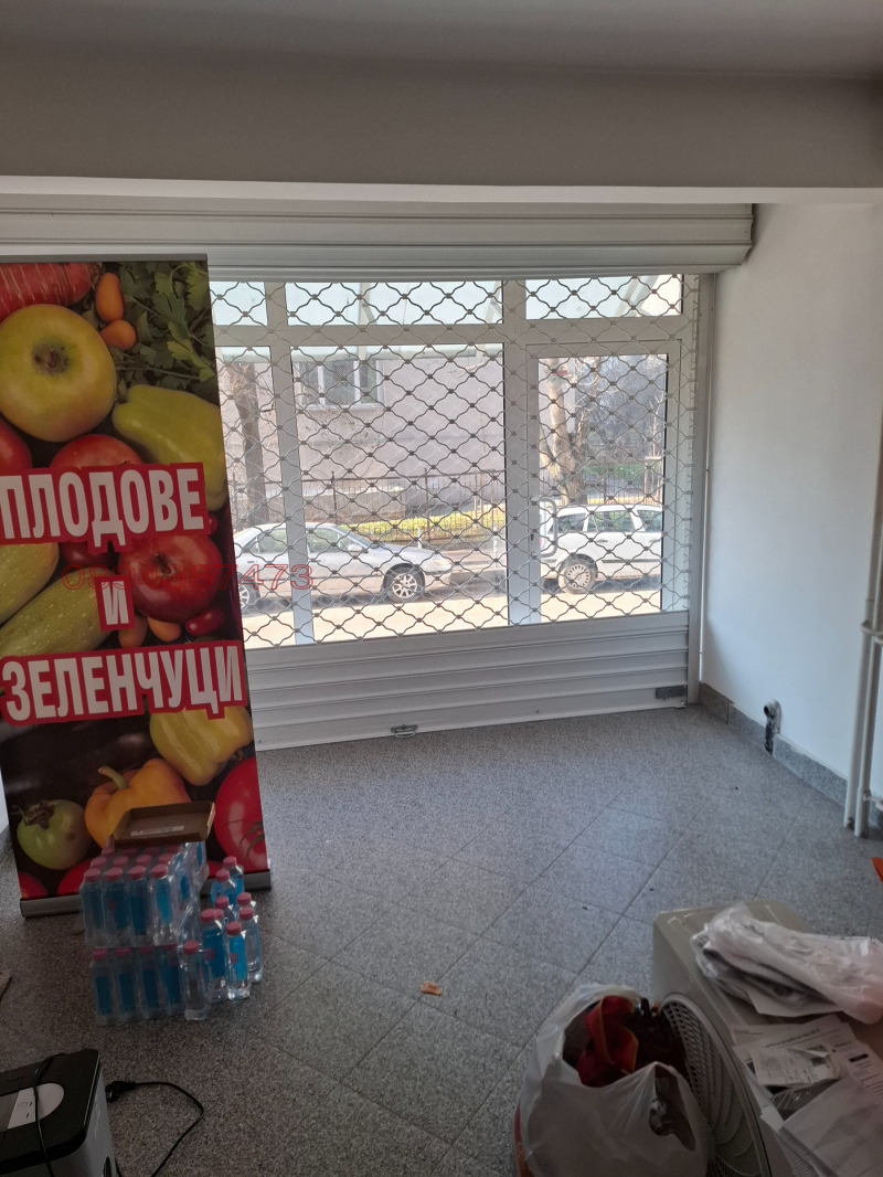 Дава под наем МАГАЗИН, гр. София, Света Троица, снимка 4 - Магазини - 52867568