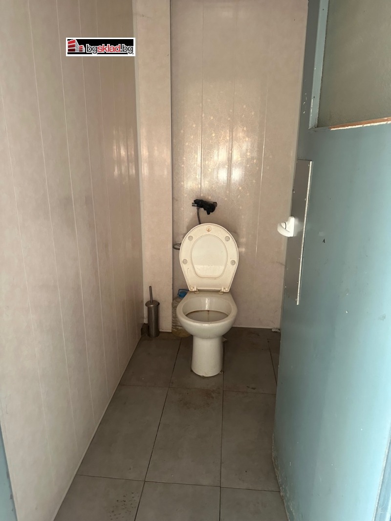 Дава под наем ПРОМ. ПОМЕЩЕНИЕ, гр. София, Летище София, снимка 3 - Производствени сгради - 53411371