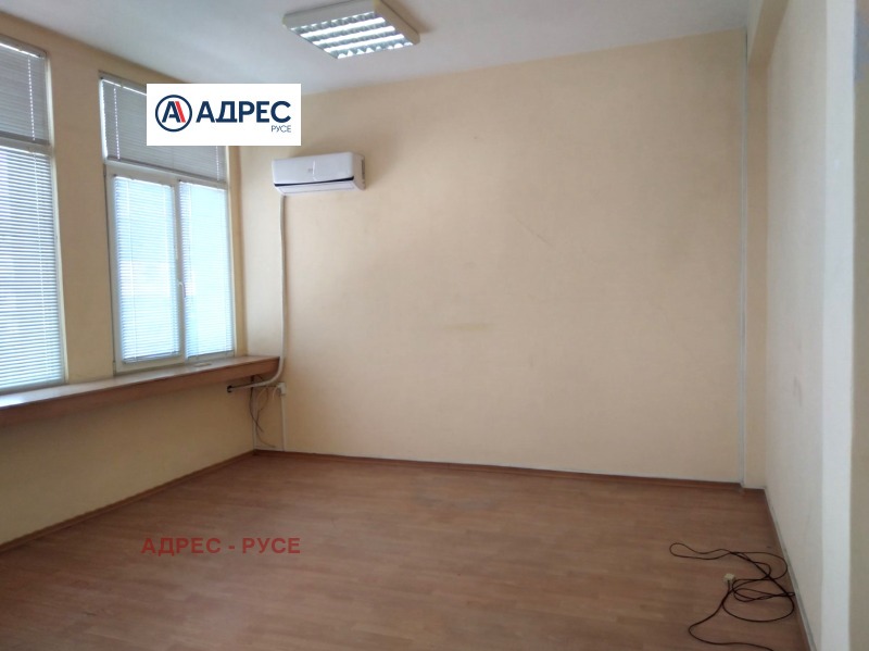 Дава под наем ОФИС, гр. Русе, Център, снимка 4 - Офиси - 53597224