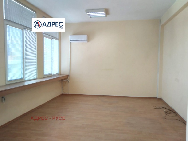 Дава под наем ОФИС, гр. Русе, Център, снимка 2 - Офиси - 53597224