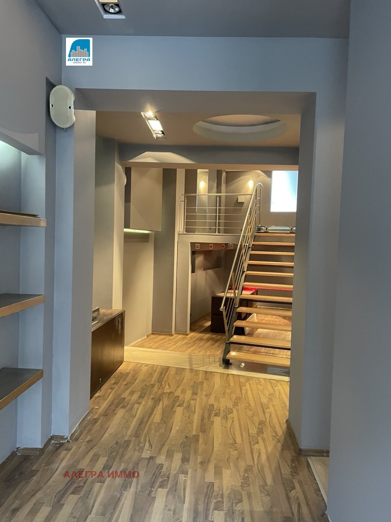 Da affittare  Negozio Plovdiv , Tsentar , 240 mq | 77332637 - Immagine [3]