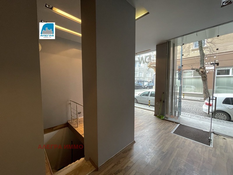 Da affittare  Negozio Plovdiv , Tsentar , 240 mq | 77332637 - Immagine [2]