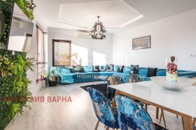 3-стаен град Варна, Централна поща 4