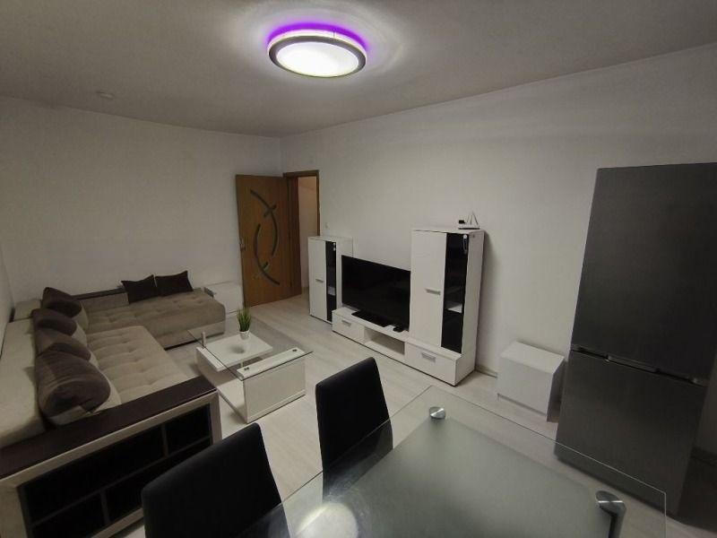 Дава под наем 3-СТАЕН, гр. София, Захарна фабрика