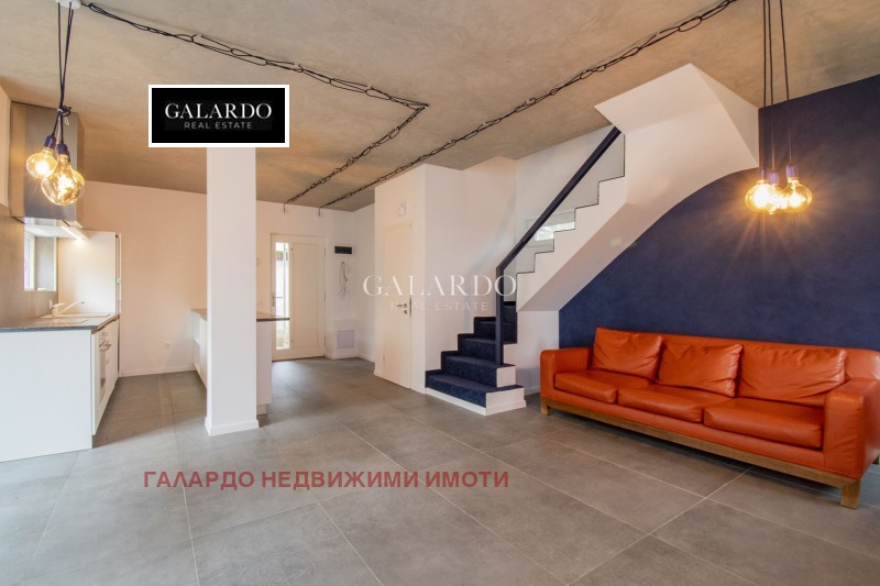 Do wynajęcia  Dom Sofia , Dragalewci , 270 mkw | 71353334