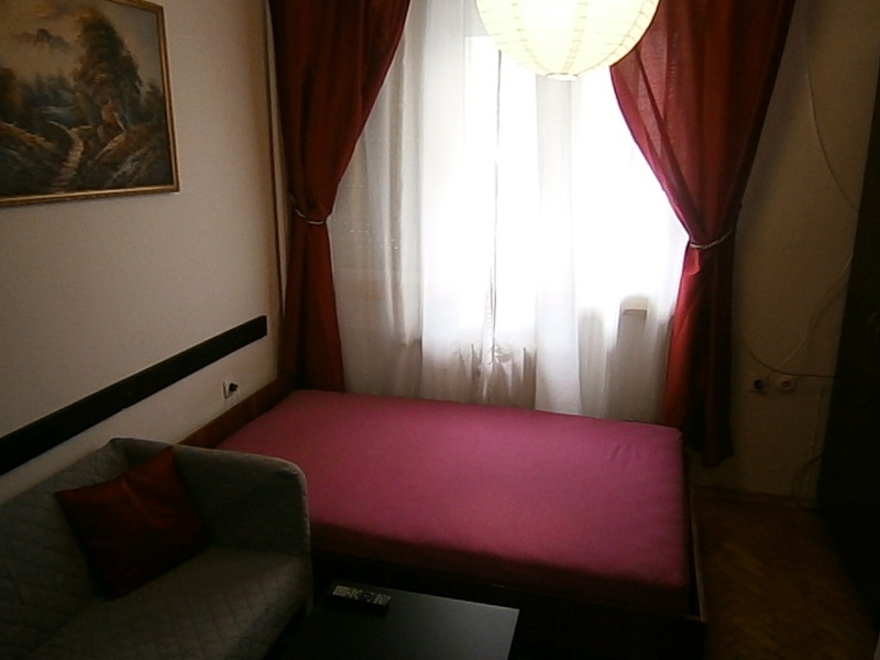Дава под наем  1-стаен град София , Яворов , 20 кв.м | 97316069