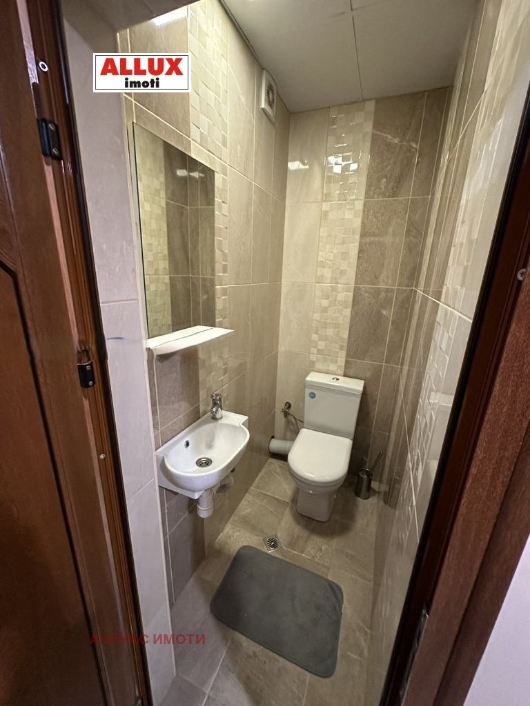 Дава под наем  3-стаен град Русе , Център , 110 кв.м | 45164419 - изображение [11]