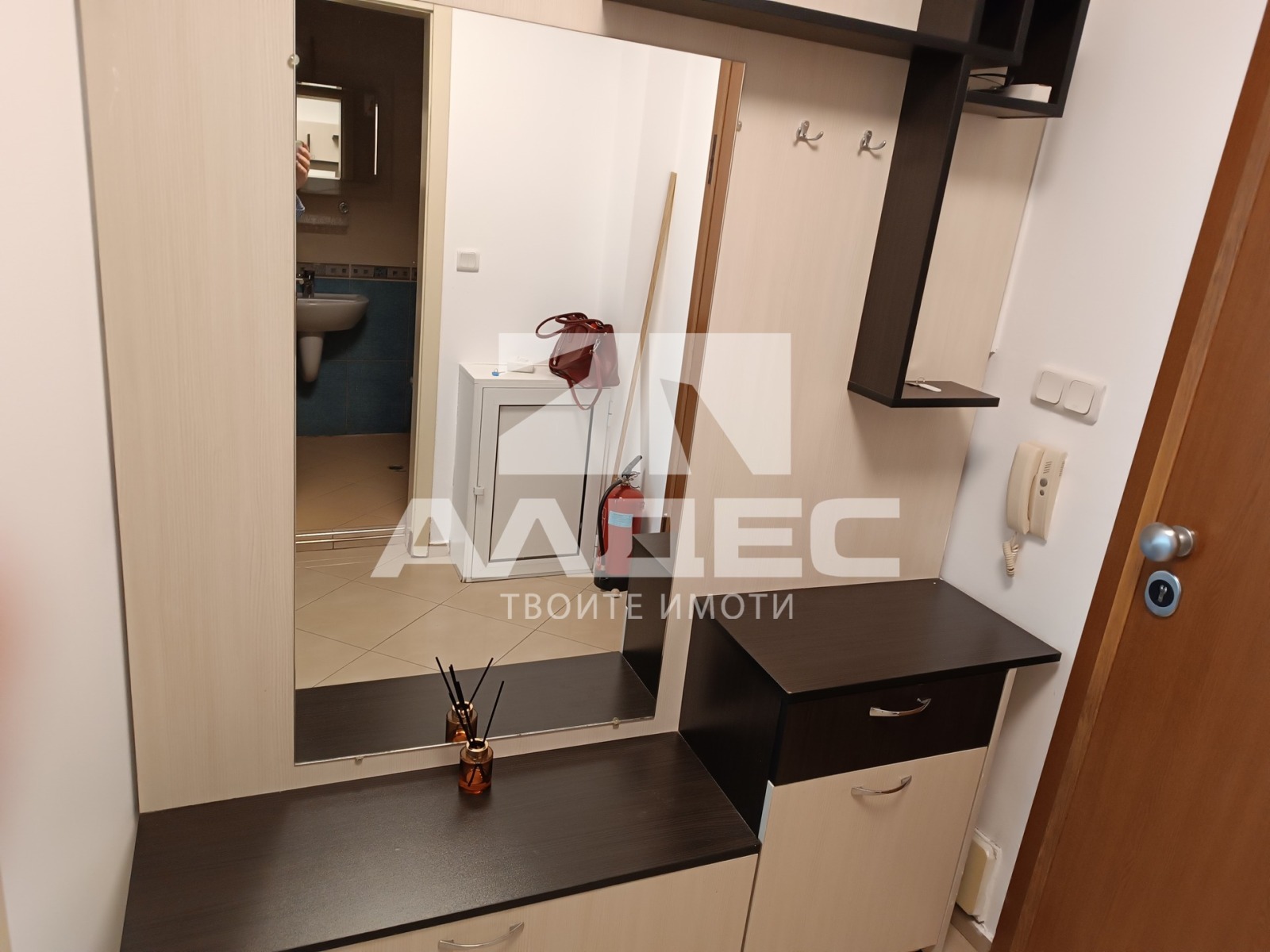 Дава под наем 3-СТАЕН, гр. София, Лозенец, снимка 10 - Апартаменти - 53986948
