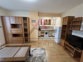 1 спаваћа соба Лјатно кино Тракија, Варна 3