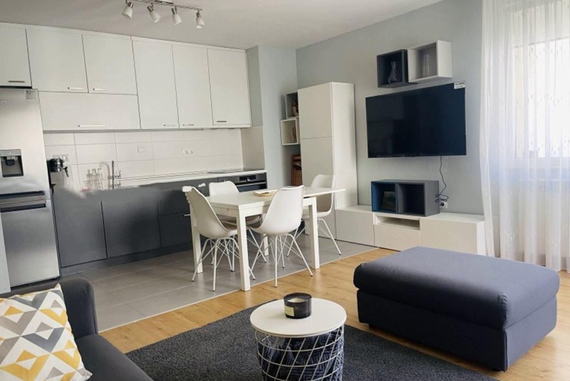 Te huur  1 slaapkamer Sofia , Druzjba 2 , 60 m² | 87480438