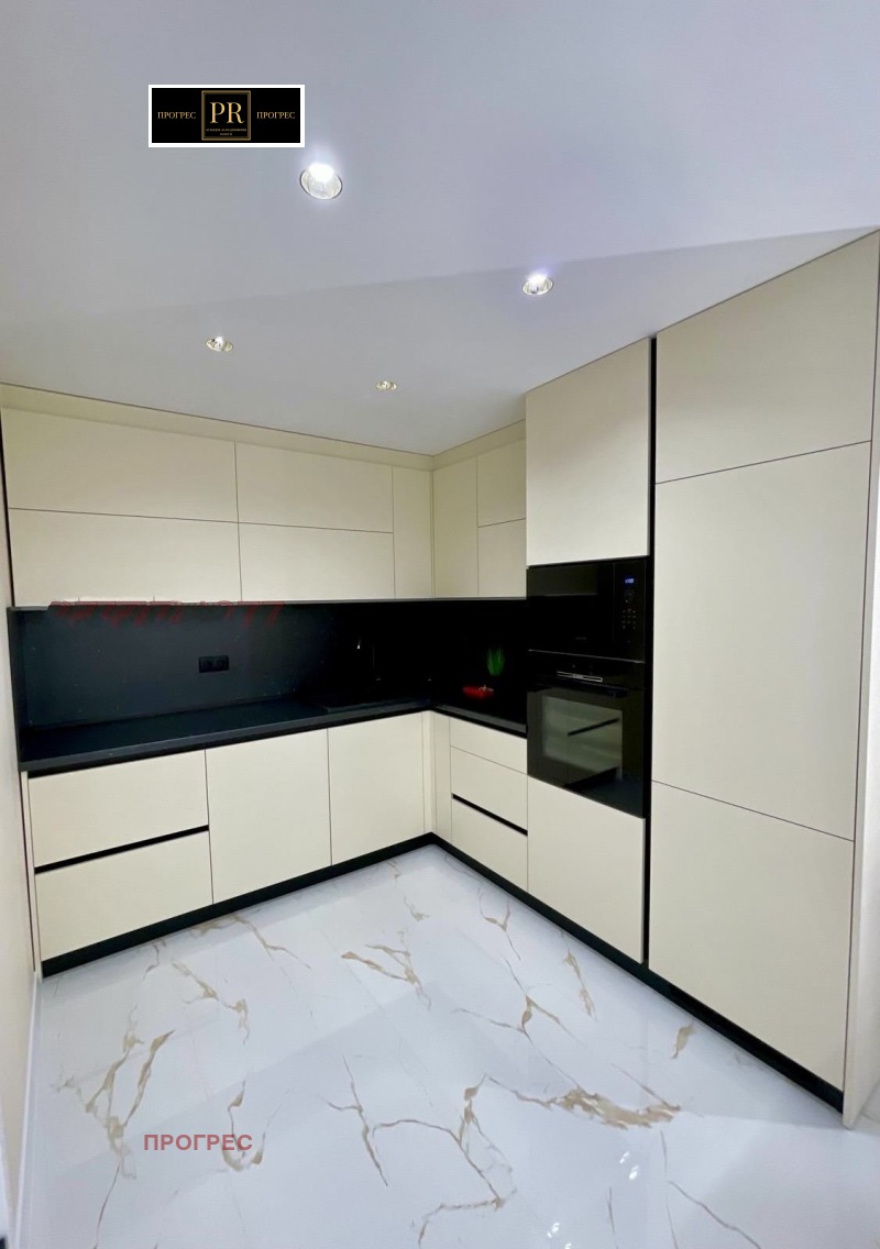 Дава под наем 3-СТАЕН, гр. Пловдив, Център, снимка 11 - Апартаменти - 52646688