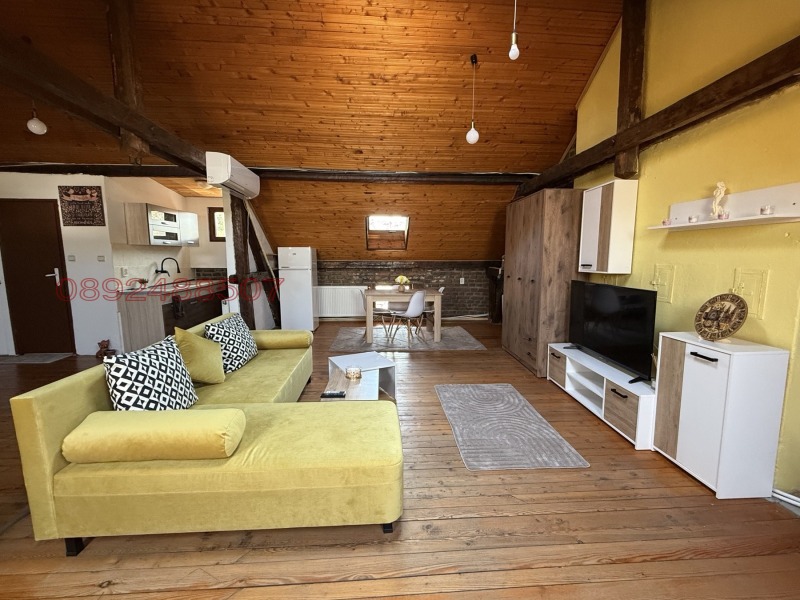 Дава под наем АТЕЛИЕ, ТАВАН, гр. Русе, Център, снимка 6 - Апартаменти - 52753365