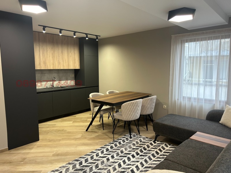 Do wynajęcia  1 sypialnia Plowdiw , Centar , 65 mkw | 29411117