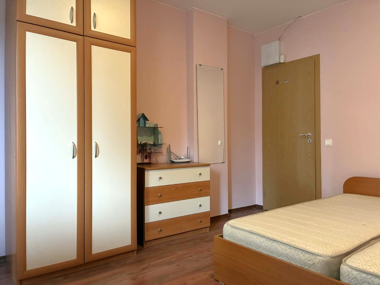 Дава под наем 2-СТАЕН, гр. София, Сухата река, снимка 3 - Апартаменти - 53721145