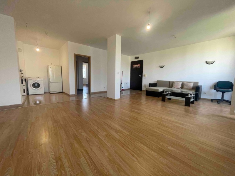 Zu vermieten  2 Schlafzimmer Sofia , Owtscha kupel , 120 qm | 79000750