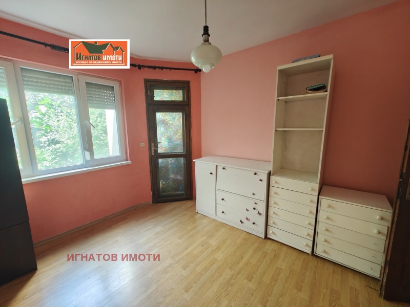 De inchiriat  1 dormitor Pazardjic , Țentâr , 60 mp | 11792747 - imagine [9]