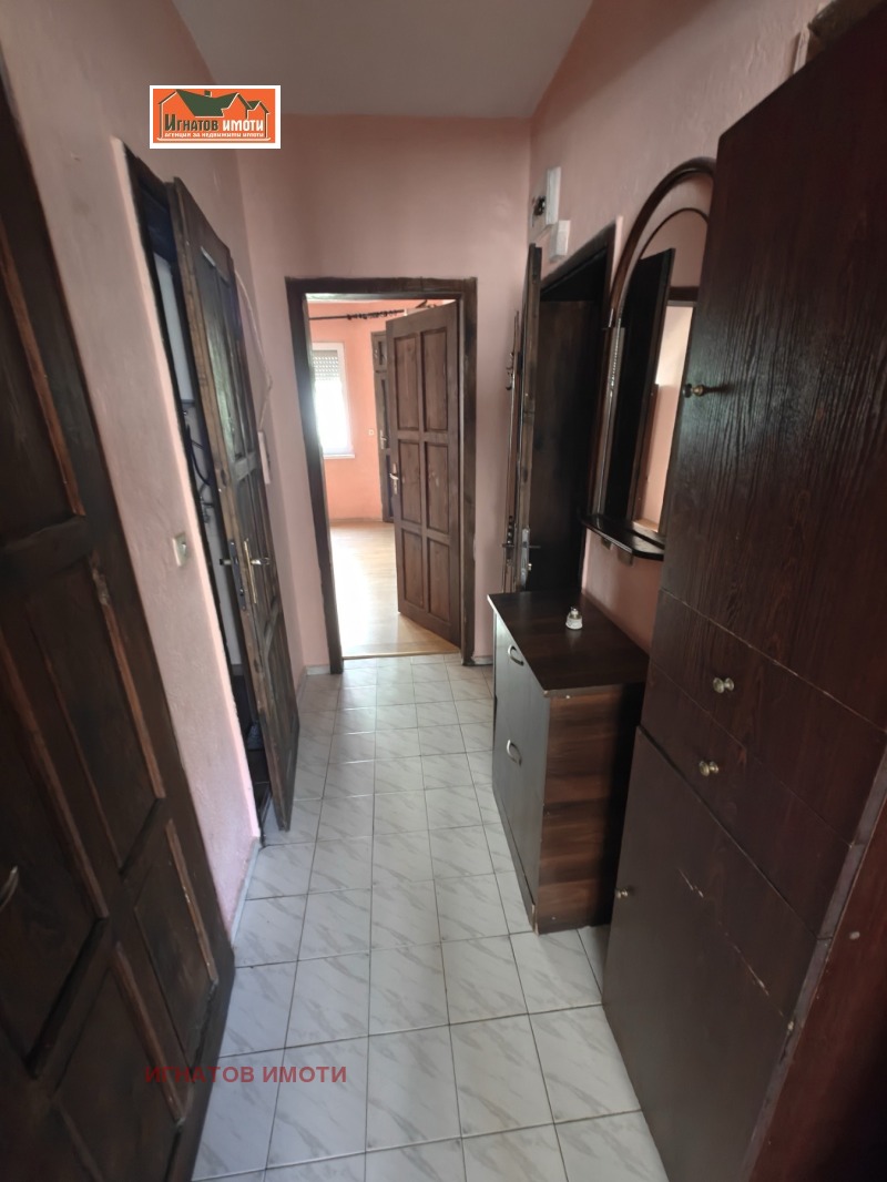 De inchiriat  1 dormitor Pazardjic , Țentâr , 60 mp | 11792747 - imagine [6]