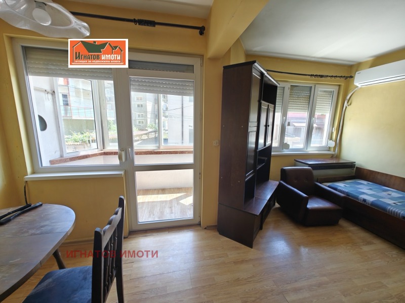 De inchiriat  1 dormitor Pazardjic , Țentâr , 60 mp | 11792747 - imagine [3]