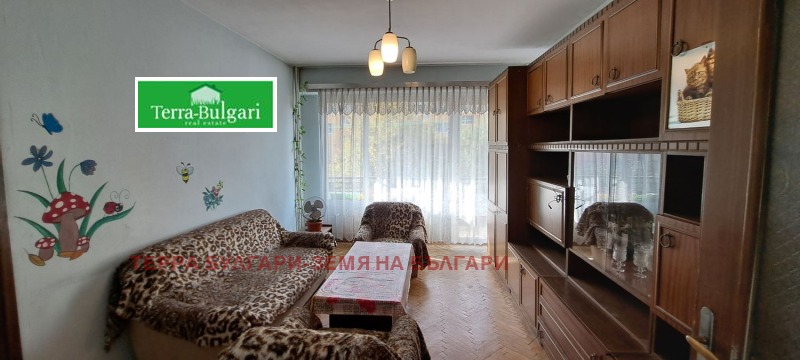 Дава под наем 3-СТАЕН, гр. Перник, Димова махала