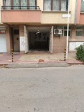 Дава под наем ГАРАЖ, ПАРКОМЯСТО, гр. Варна, Бизнес хотел, снимка 1