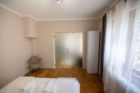 2 camere da letto Tsentar, Sofia 10