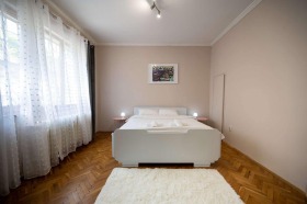 2 camere da letto Tsentar, Sofia 9