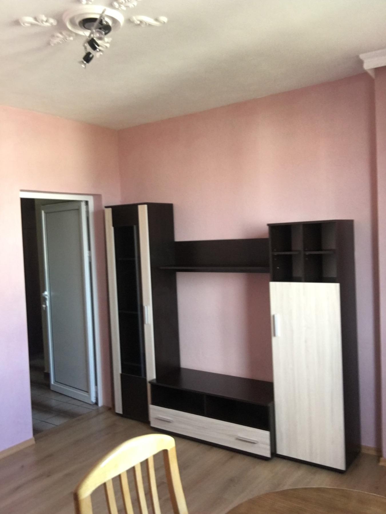 Дава под наем 2-СТАЕН, гр. Плевен, Широк център, снимка 4 - Апартаменти - 56151107
