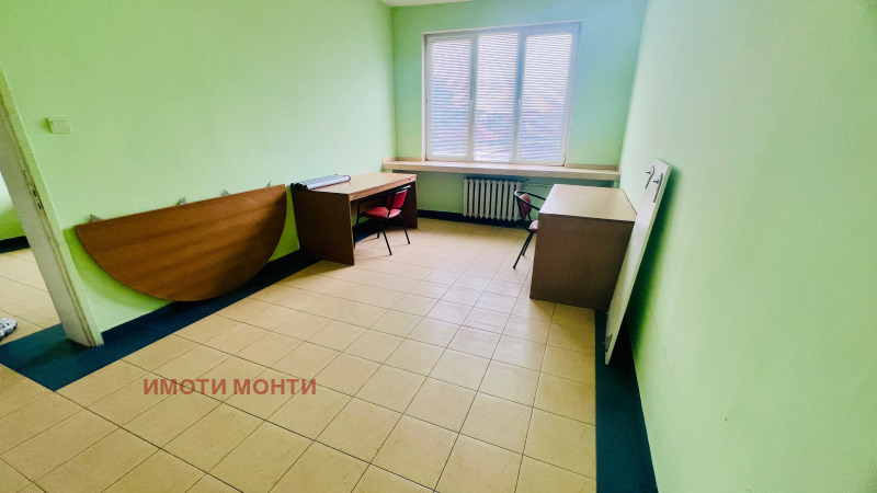 Дава под Наем ОФИС в град Монтана, Идеален център - 36 кв.м / 281.21 € » 550 лв., ИМОТИ МОНТИ