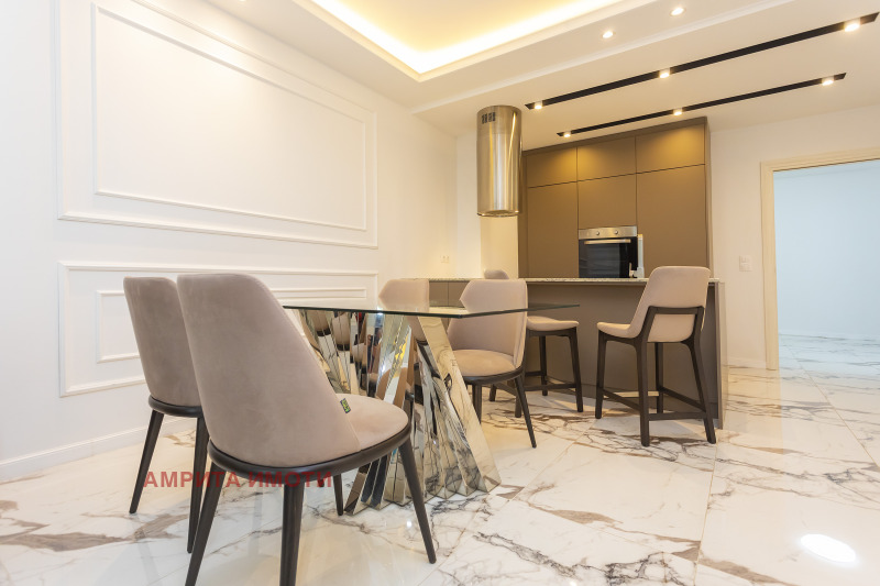 K pronájmu  2 ložnice Sofia , Malinova dolina , 135 m2 | 16785439 - obraz [2]