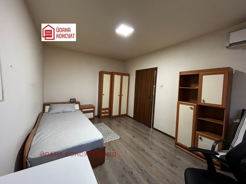 De inchiriat  2 dormitoare Pleven , Șiroc țentâr , 82 mp | 61303542 - imagine [7]