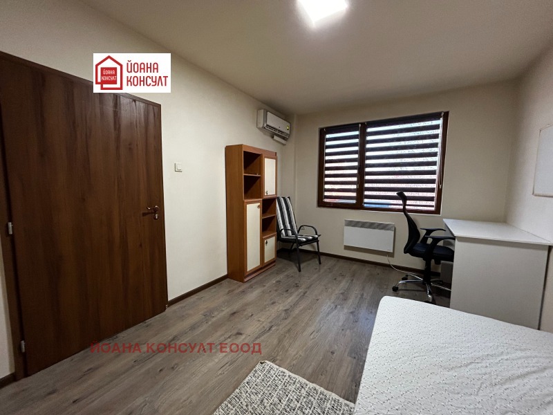 De inchiriat  2 dormitoare Pleven , Șiroc țentâr , 82 mp | 61303542 - imagine [8]