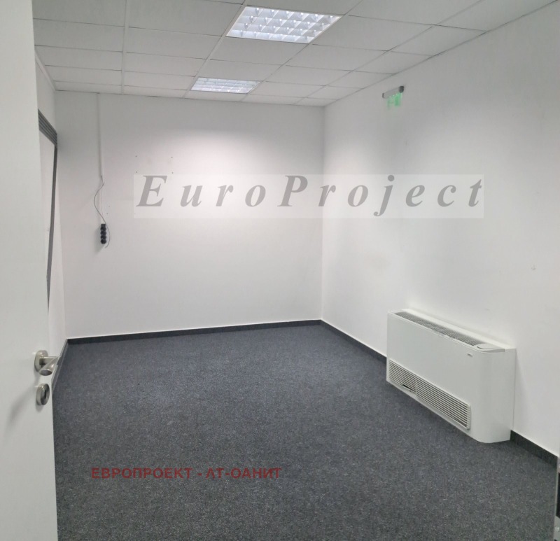 K pronájmu  Kancelář Sofia , Mladost 3 , 303 m2 | 80002540 - obraz [8]