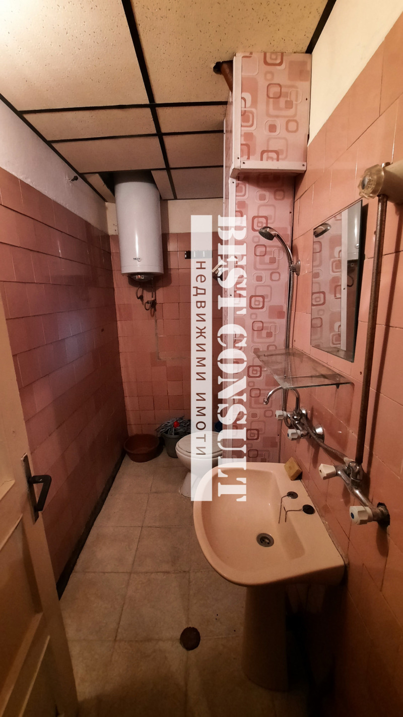K pronájmu  Studio Ruse , Vazraždane , 42 m2 | 99107950 - obraz [5]