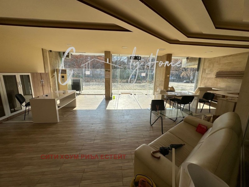 Da affittare  Ufficio Plovdiv , Kamenitsa 1 , 170 mq | 88489722 - Immagine [2]