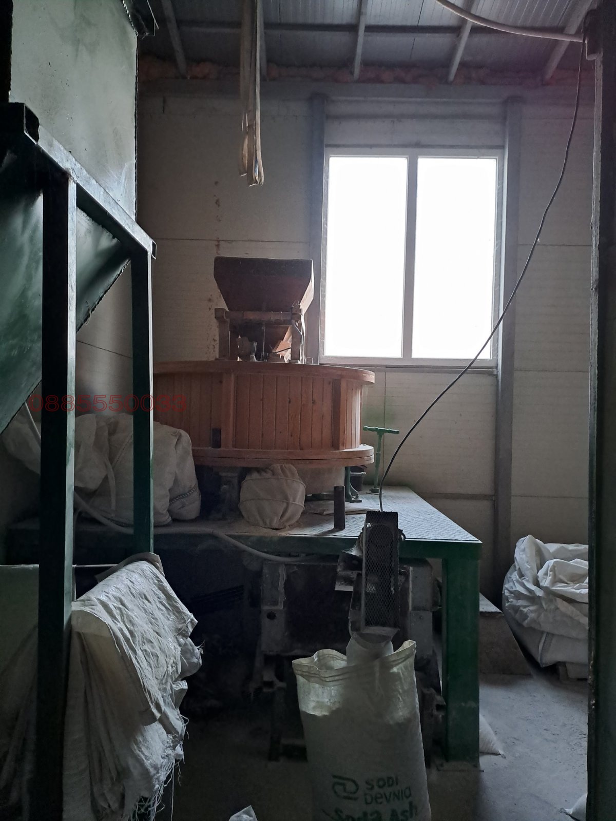 Дава под наем ПРОМ. ПОМЕЩЕНИЕ, гр. Луковит, област Ловеч, снимка 15 - Производствени сгради - 54201995