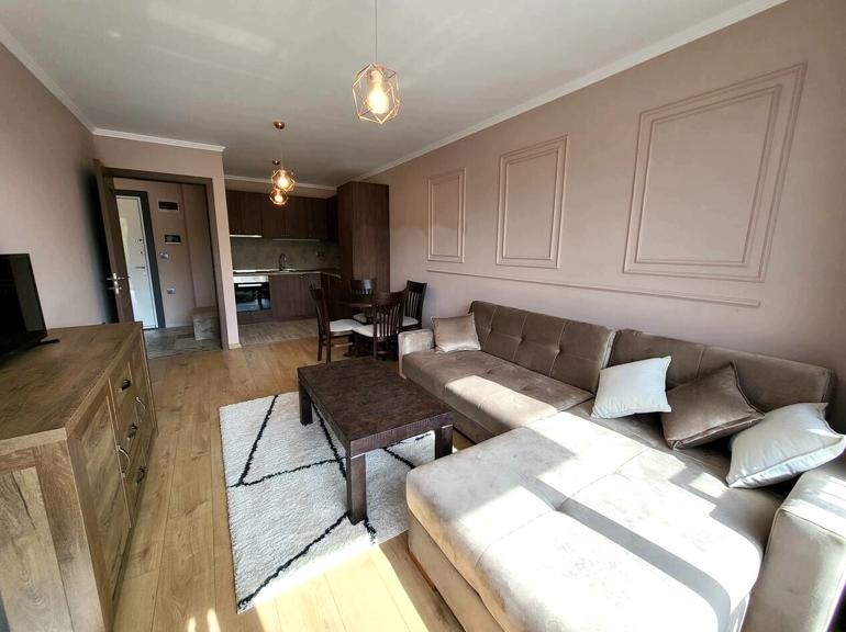 Под наем 2-СТАЕН, град Пловдив, Център • 690 € / 1349.52 лв. • 65013199 1