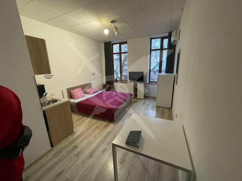 Дава под Наем 1-СТАЕН в град Варна, ЖП Гара - 45 кв.м / 450 € » 880.12 лв., ЕКС НВД ООД