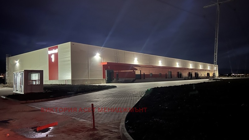 Дава под Наем СКЛАД в област Пловдив, с. Белащица - 3472 кв.м / 15 624 € » 30 557.89 лв., ВИКТОРИЯ АСЕТ МЕНИДЖМЪНТ