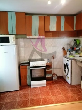 2 bedroom Kolhozen pazar, Varna 1