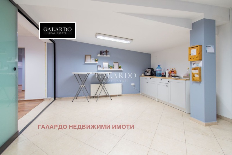 Te huur  Kantoor Sofia , Tsentar , 152 m² | 38239074 - afbeelding [9]