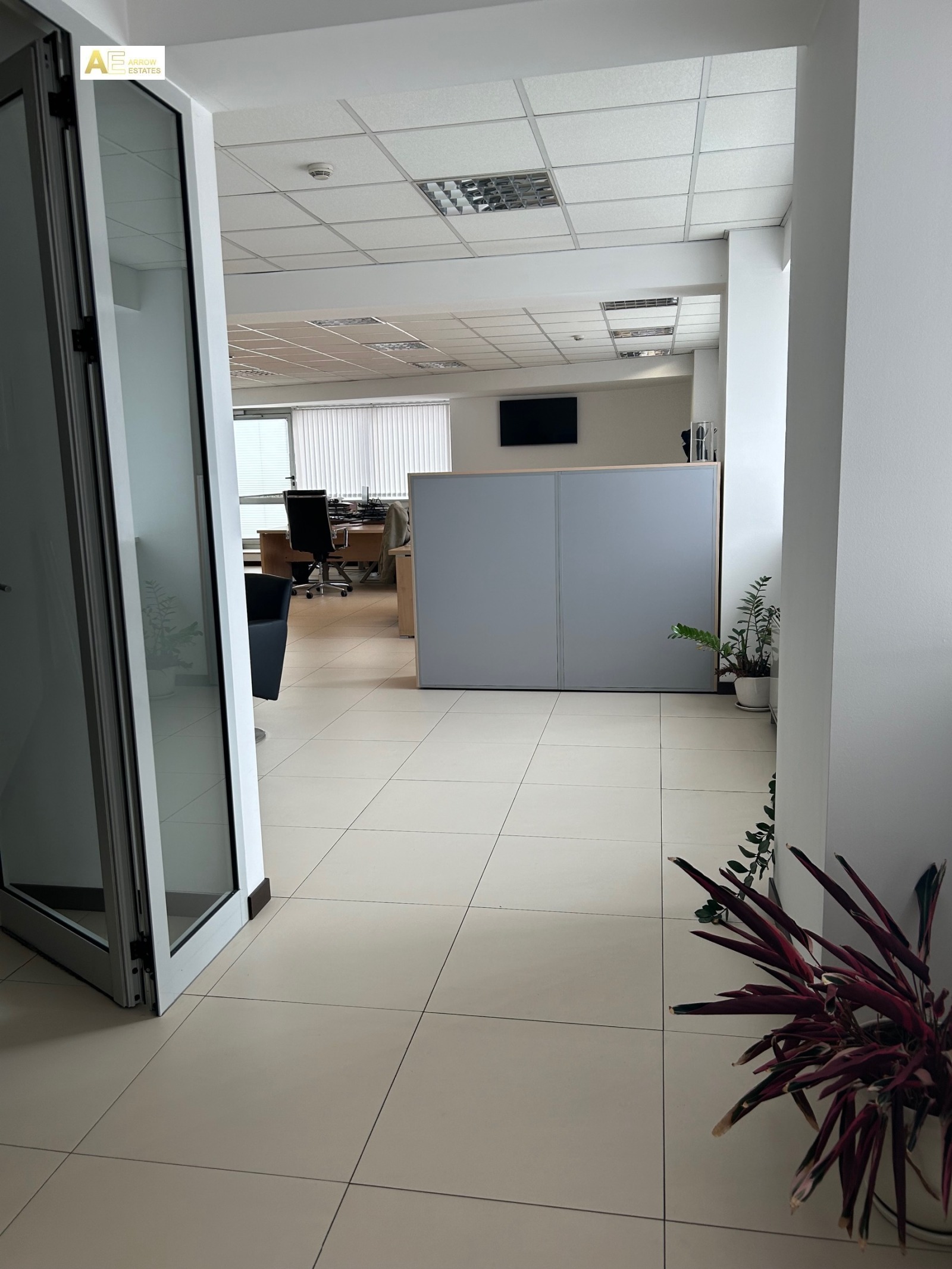 Дава под наем ОФИС, гр. София, Център, снимка 2 - Офиси - 53745135