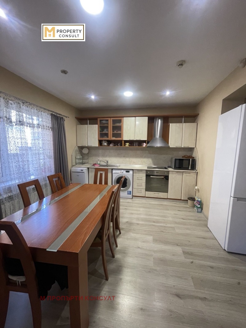 Дава под Наем 4-СТАЕН в град Плевен, Широк център - 150 кв.м / 770 € » 1 505.99 лв., М ПРОПЪРТИ КОНСУЛТ