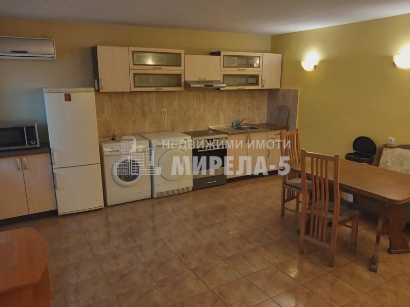 Дава под Наем ЕТАЖ ОТ КЪЩА в град Русе, Ялта - 70 кв.м / 310 € » 606.31 лв., МИРЕЛА 5